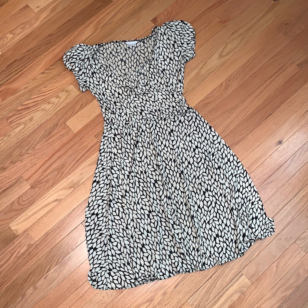 London Times Leaf Pattern Faux Wrap Dress